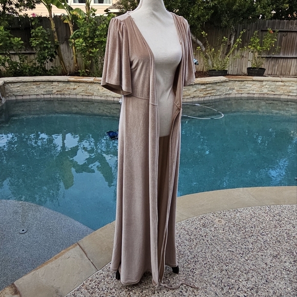 BALTICBORN velvet wrap Deep V Neck Velvet Prom Dress Short Sleeves Long Brides M - Picture 16 of 16